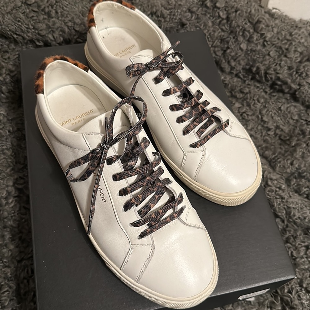 Saint Laurent Andy Low Top Sneaker - Picture 7 of 10